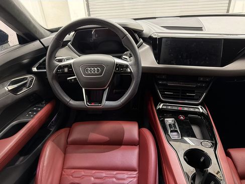 Used 2024 Audi RS e-tron GT w/ Carbon Performance Package AWD/4WD image 24
