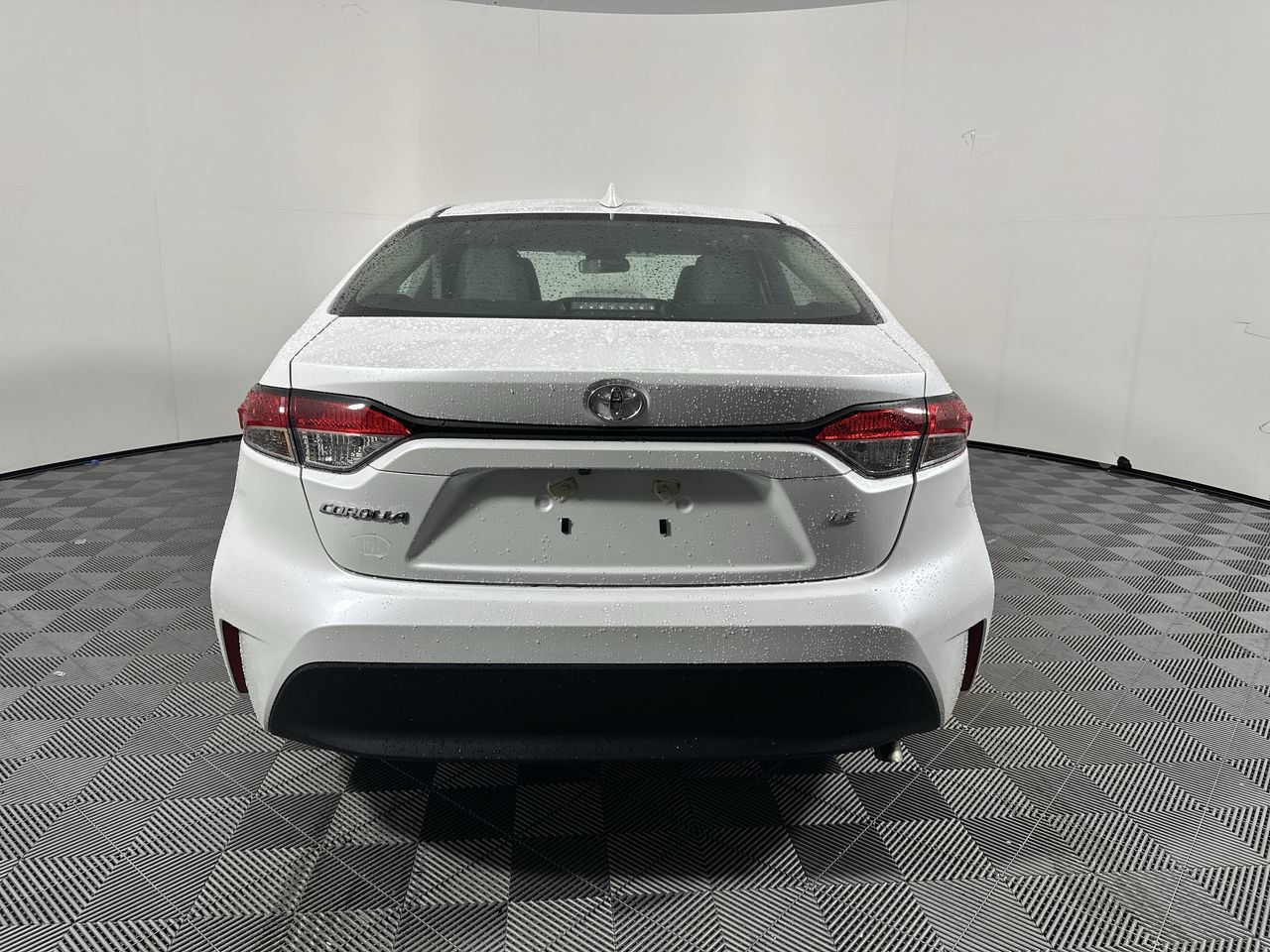 Used 2025 Toyota Corolla LE FWD image 20