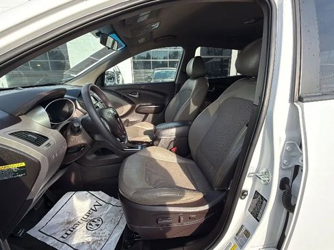 Used 2015 Hyundai Tucson GLS w/ Option Group 02 image 17