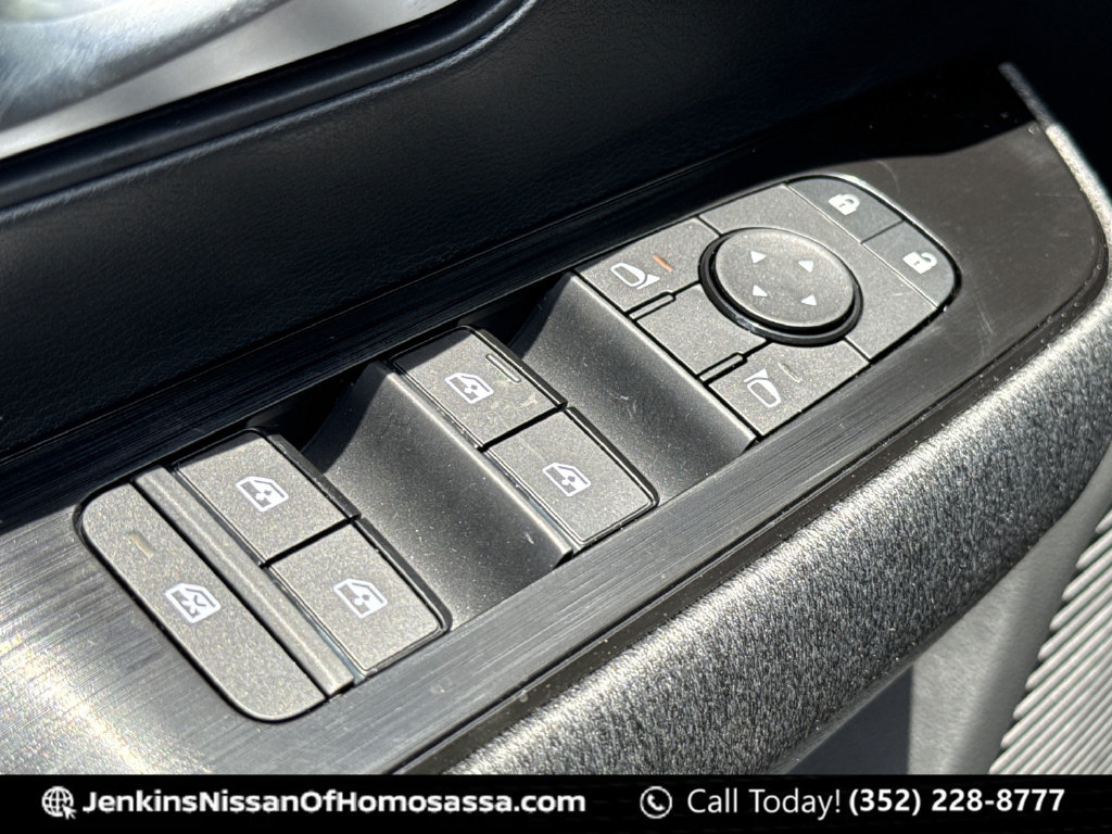 New 2026 Nissan Kicks SV w/ Cold Weather Package FWD image 30