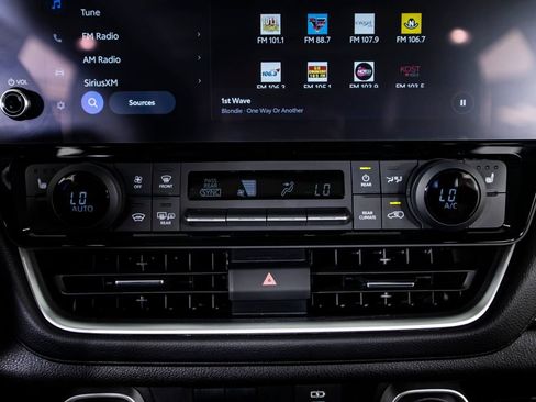 Used 2025 Toyota Grand Highlander FWD image 35