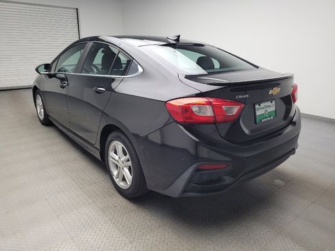 Used 2017 Chevrolet Cruze LT w/ Convenience Package FWD image 5