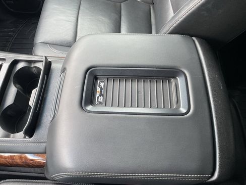 Used 2018 Chevrolet Tahoe Premier image 36