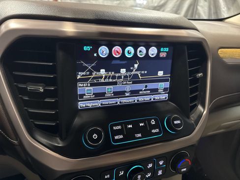 Used 2017 GMC Acadia Denali w/ Technology Package AWD/4WD image 28