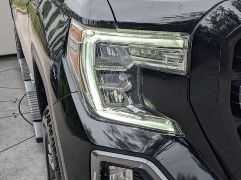 Used 2021 GMC Sierra 1500 AT4 w/ AT4 Preferred Package AWD/4WD image 9