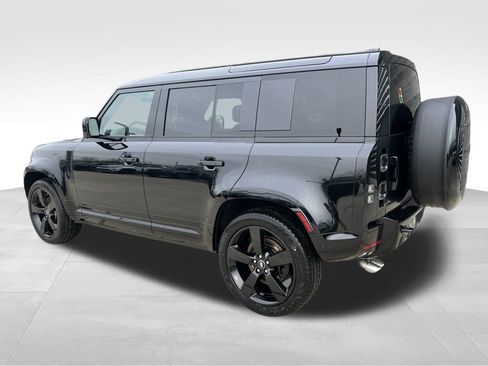 New 2025 Land Rover Defender 110 V8 image 3