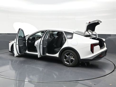 Used 2025 Kia K4 FWD image 31