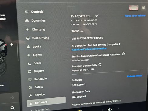 Used 2024 Tesla Model Y Long Range AWD/4WD image 21