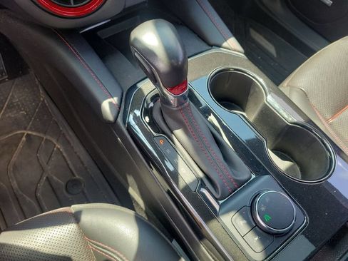 Used 2019 Chevrolet Blazer RS FWD image 16