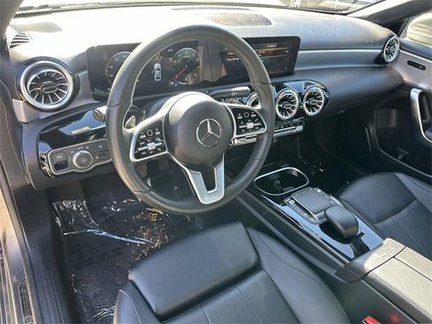 Used 2022 Mercedes-Benz A 220 image 9