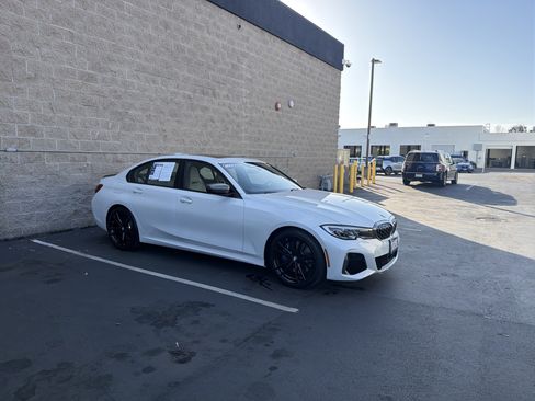Used 2020 BMW M340i w/ Executive Package image 11