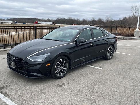 Used 2020 Hyundai Sonata Limited image 19