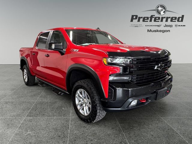 Used 2021 Chevrolet Silverado 1500 LT Trail Boss w/ Convenience Package II AWD/4WD image 1