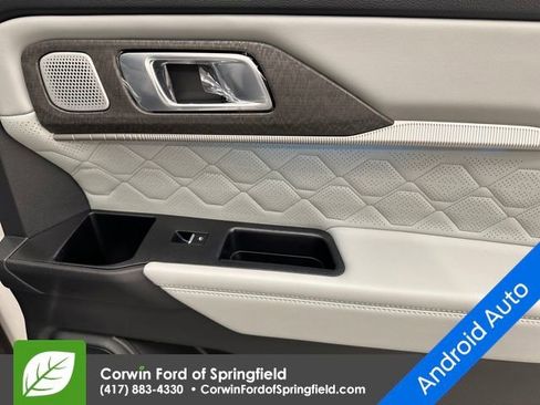 New 2026 Ford Explorer Platinum w/ LUX Leather Package image 17