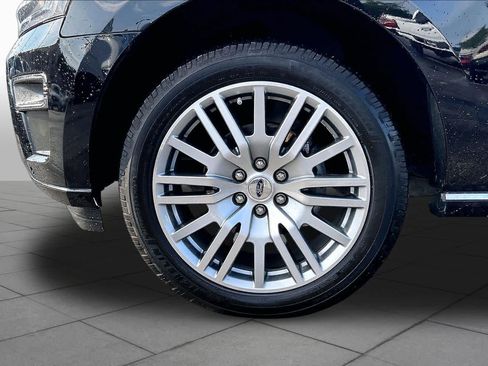 Certified 2023 Ford Expedition Platinum AWD/4WD image 11