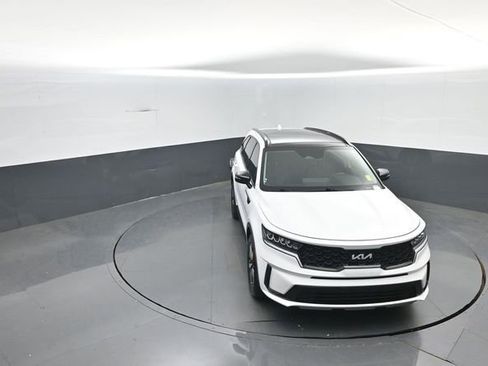 Used 2022 Kia Sorento S w/ Panoramic Sunroof Package FWD image 25