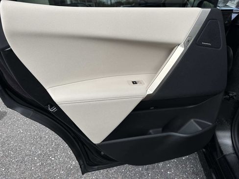 Used 2025 BMW iX xDrive50 image 11