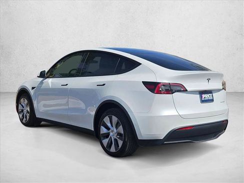 Used 2022 Tesla Model Y Long Range AWD/4WD image 8