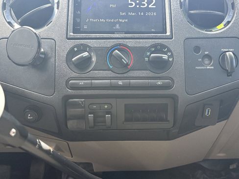 Used 2008 Ford F350 XL image 27