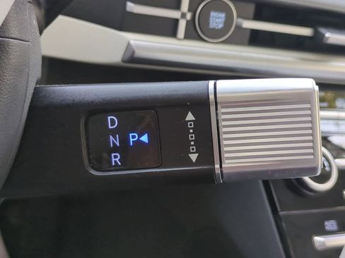 Used 2024 Hyundai Santa Fe SE image 32