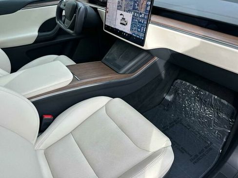 Used 2022 Tesla Model X image 20