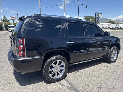 Used 2007 GMC Yukon Denali AWD/4WD image 5