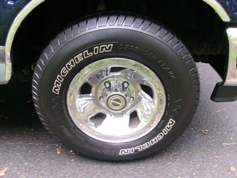 Used 1995 Ford F150 XLT image 32