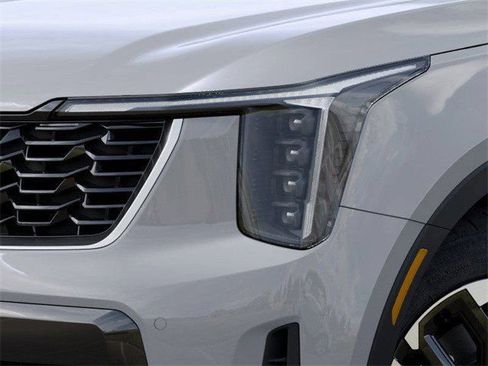 Used 2026 Kia Sorento S w/ S Panoramic Sunroof Package FWD image 10