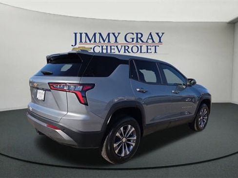 New 2026 Chevrolet Equinox LT w/ Convenience Package II image 3