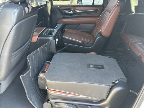 Certified 2023 GMC Yukon XL Denali Ultimate image 19