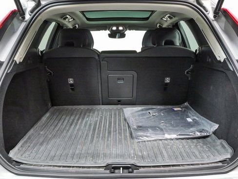 Used 2024 Volvo XC60 B5 Plus w/ Climate Package AWD/4WD image 26