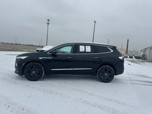 Used 2024 Buick Enclave Essence w/ Sport Touring Edition image 7