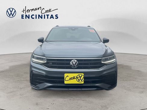 Certified 2023 Volkswagen Tiguan SE R-Line image 8