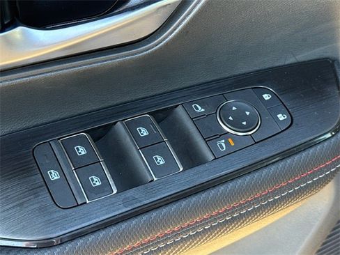 New 2026 Nissan Kicks SR image 19