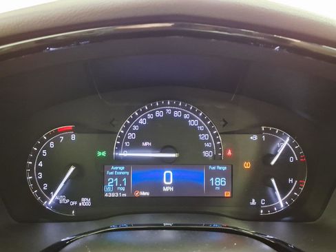 Used 2019 Cadillac XT5 Luxury FWD image 25