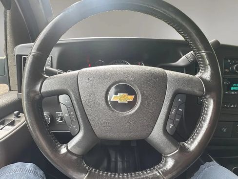 Used 2021 Chevrolet Express 2500 w/ Driver Convenience Package RWD image 7