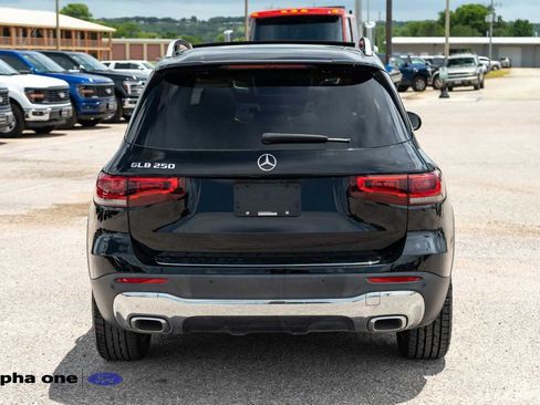 Used 2022 Mercedes-Benz GLB 250 image 7