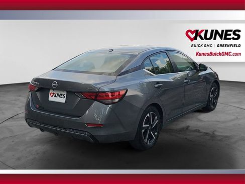 Used 2024 Nissan Sentra SV FWD image 10