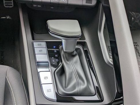 New 2025 Hyundai Elantra SEL w/ Cargo Package FWD image 15