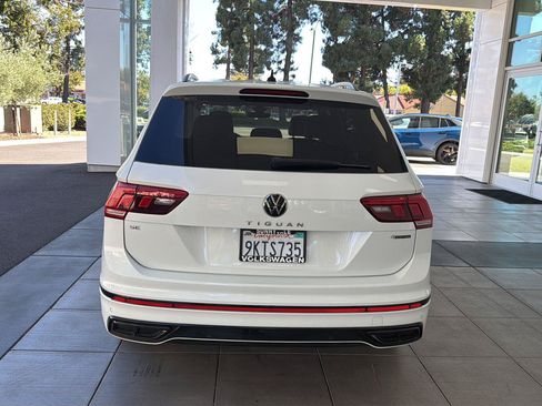 Certified 2024 Volkswagen Tiguan SE R-Line AWD/4WD image 4
