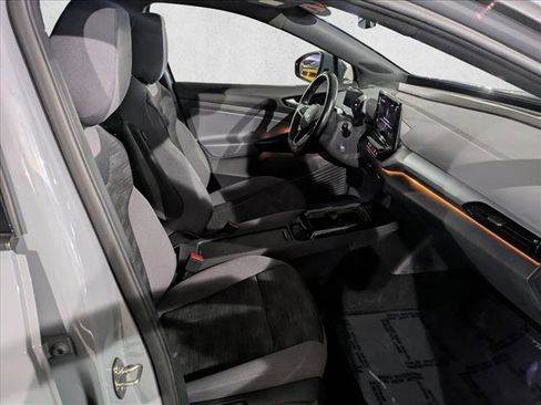 Used 2021 Volkswagen ID.4 Pro image 27