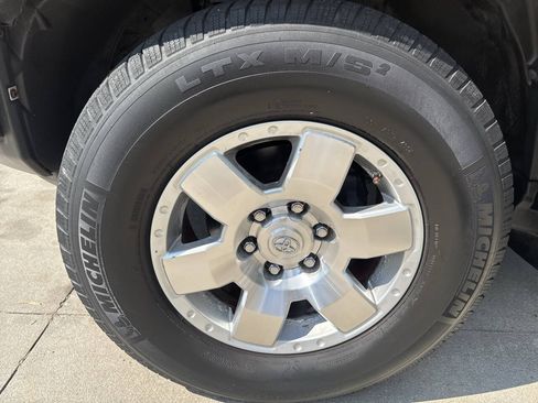 Used 2008 Toyota FJ Cruiser 4WD image 28