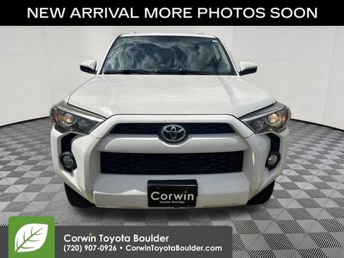 Used 2016 Toyota 4Runner SR5 AWD/4WD image 2