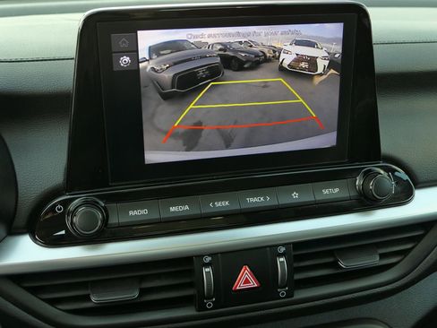 Used 2023 Kia Forte LXS image 19