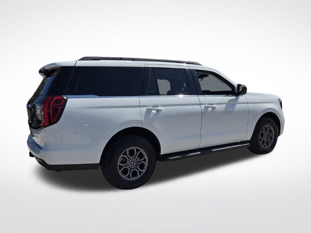 Certified 2025 Ford Expedition Active RWD image 9