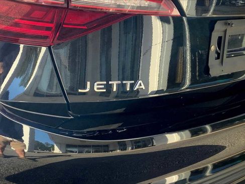 Used 2024 Volkswagen Jetta SE image 29