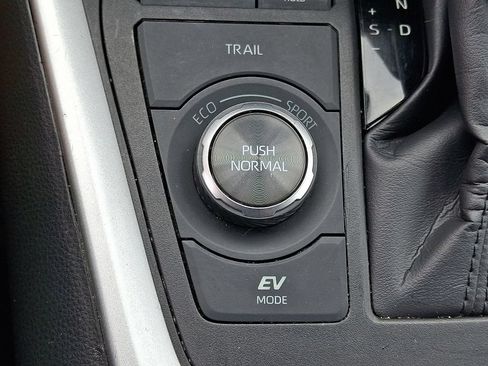 Used 2024 Toyota RAV4 XSE w/ Weather Package AWD/4WD image 24