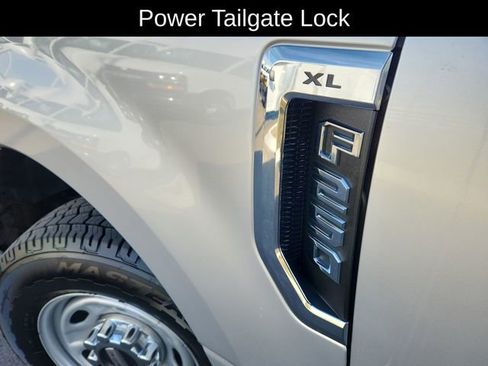 Used 2019 Ford F250 XL w/ Power Equipment Group image 14
