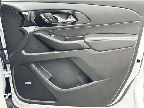 Used 2023 Chevrolet Traverse RS w/ LPO, Floor Liner Package AWD/4WD image 19