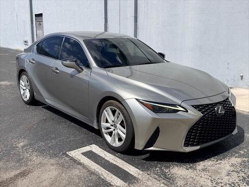 Used 2022 Lexus IS 300 RWD image 11